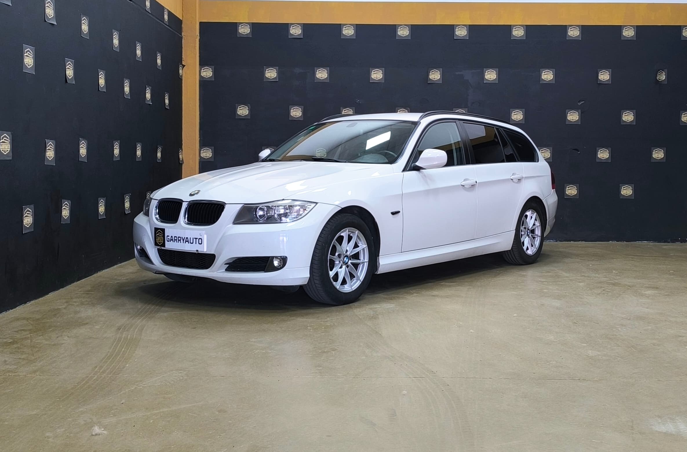 BMW 318 TOURING 2.0 D 143CV BLANCO
