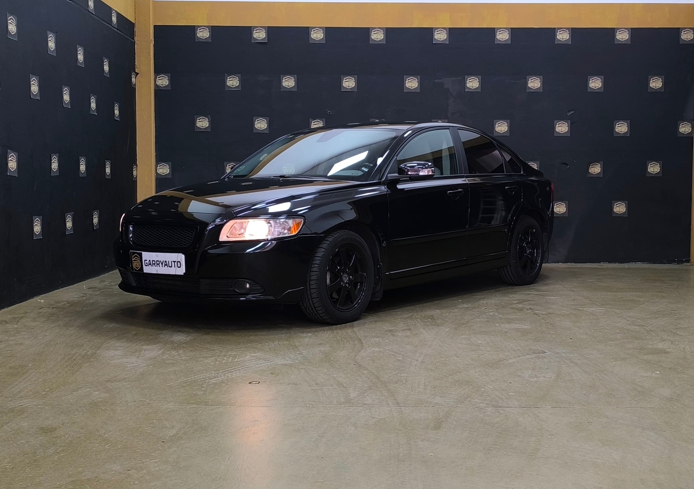 VOLVO S40 MOMENTUM 1.6 D 115CV NEGRO 2009